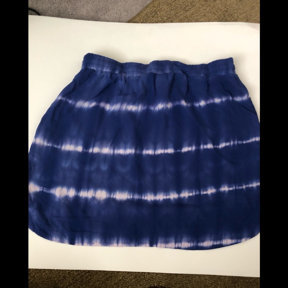 Merona Mini Skirt. With pockets. Tye dye color.